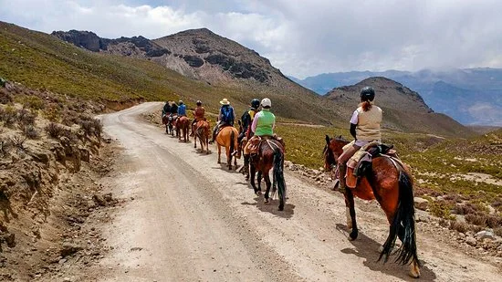 Ascensos Volcánicos y Canotaje de Río - 3